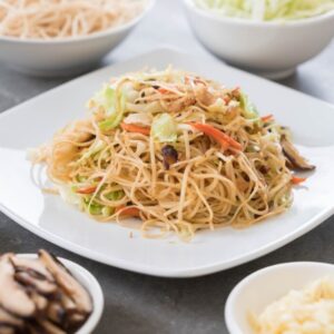 V10. VEGETABLES EGG NOODLE