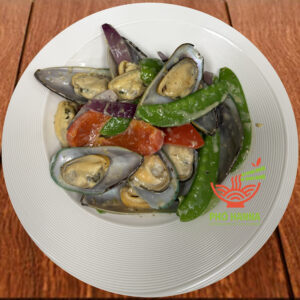 C8. THAI MUSSELS
